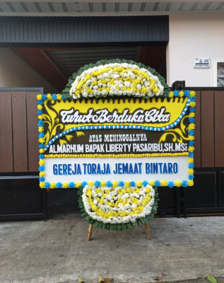 Papan Bunga Duka di Bungku Timur